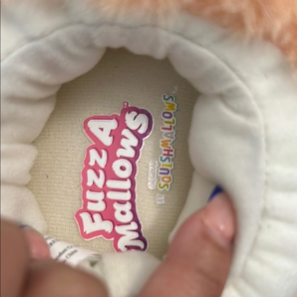 Fuzz A Mallows by Squishmallows Fuzzy Fox Slippers - Picture 4 of 8